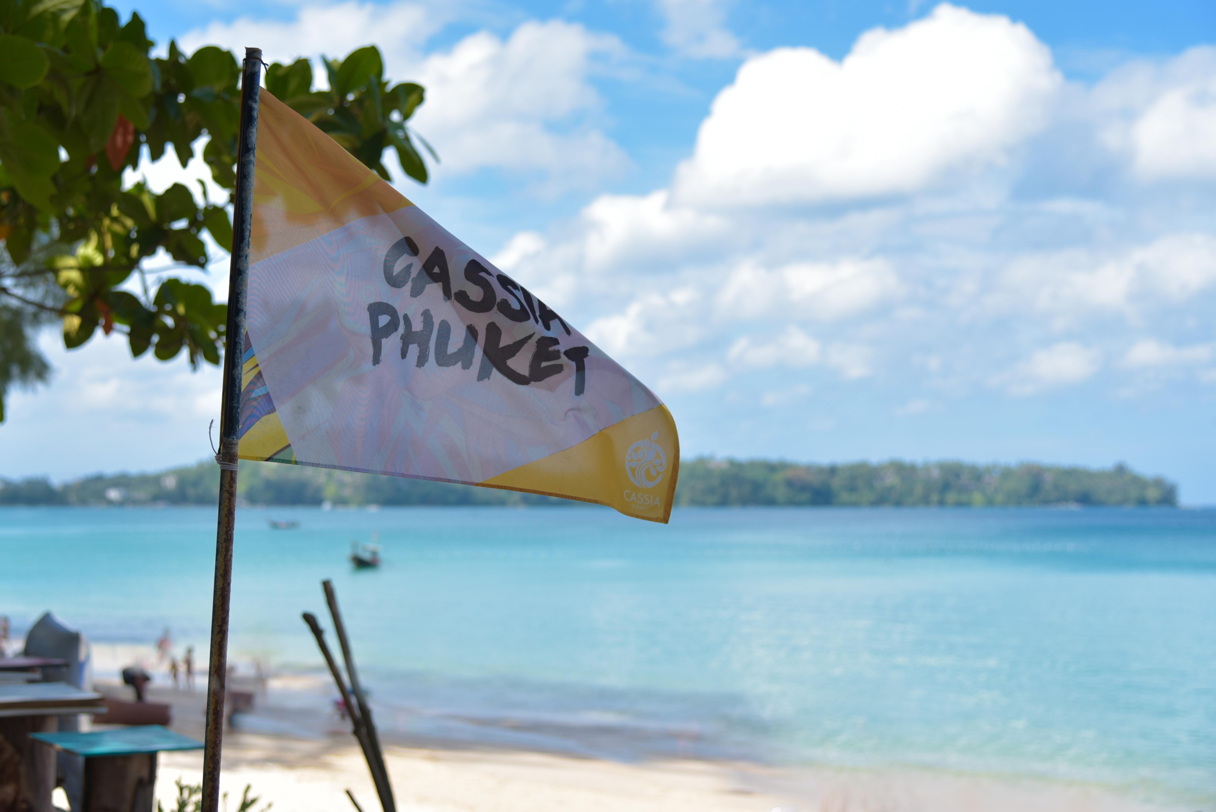 カシア プーケット バンタオビーチ エクステリア 写真 Flag of Cape Phlicot